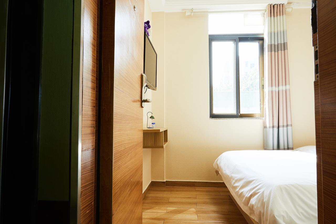 Starry Hotel Guangzhou Exterior photo